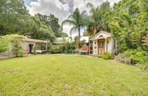 1 Mi to Lake Dora Cottage with Shared Yard and Patio! - Foto 2