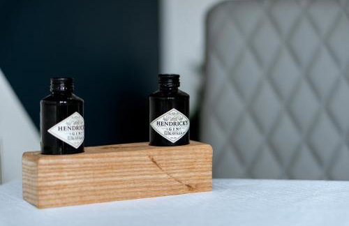 4 bed family home wifi, netflix, parking, close to wicksteed park - Photo 17