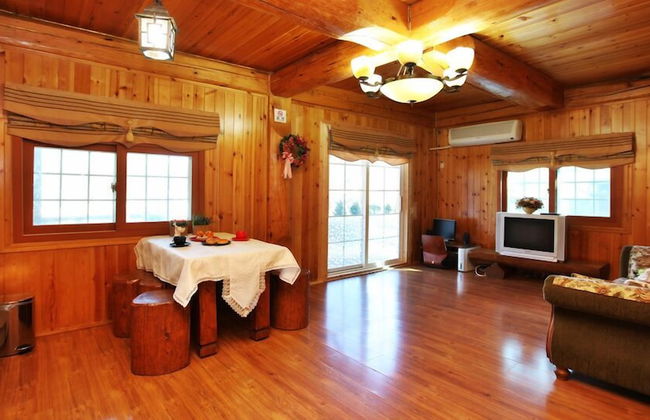 Muju Naos Pension - Photo 18