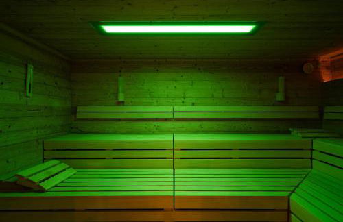 Sonnenblume in der Seefahrtschule - Foto 10