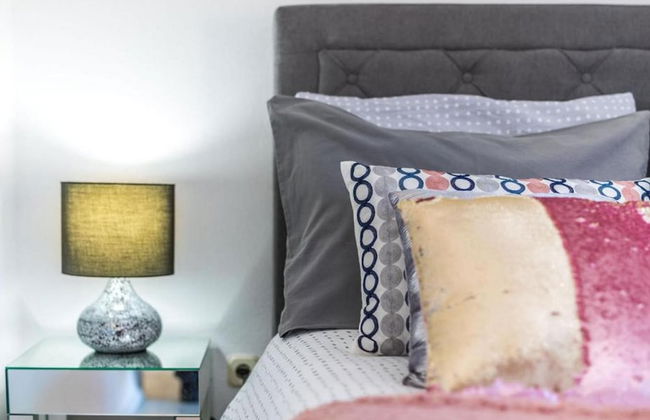 Charming Villa With Outdoor Pool, Bbq, and Sun Deck in Tranquil Kaštela Area - Foto 4