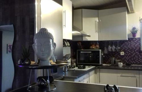 Chalet de charme avec piscine dans camping - Foto 10