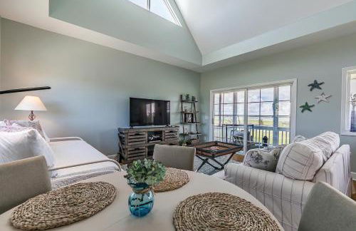 Seaside Bungalow With Million Dollar Views - Foto 10