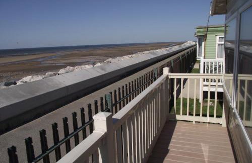 Seafront Caravan - Golden Sands - 6 Berth by Your Away Stays - Foto 28