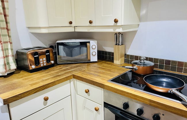 Log Burner and Beamed Ceilings-king Size Bed - Foto 14