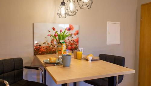 Ferienwohnung Zum Sperberring - Parkplatz - Wallbox - WLAN - Netflix&Disney - sehr ruhig - perfekt zum entspannen & erholen - Foto 3