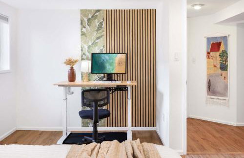 Artist 750sqft 2BR Basement Maple Leaf Park - Foto 18