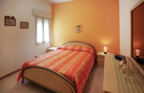 Amazing Home In Floridia - Photo 5