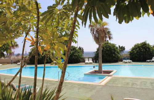 Alquilaencanarias-Medano Los Martines beachfront A - Foto 1