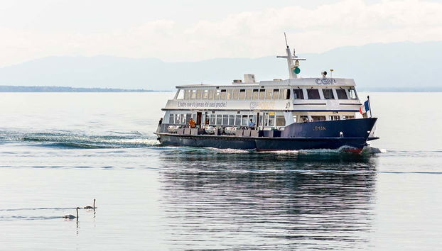 Évian-les-Bains Boat Trip - Foto 3