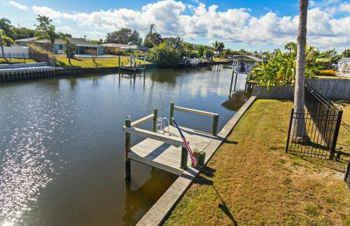 Peaceful Canal-Front Retreat Pool, Kayaks - Foto 50