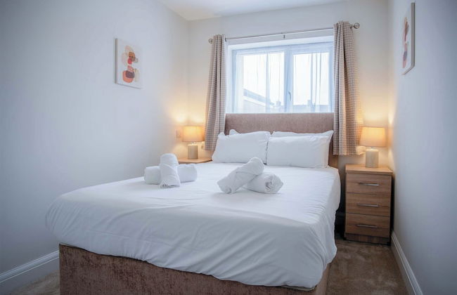 Fleet Street - 2 Bedroom - Swansea - Photo 4