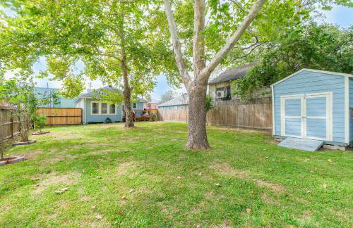 Lindale Charming Home Sleeps 4 Yard WiFi - Foto 10