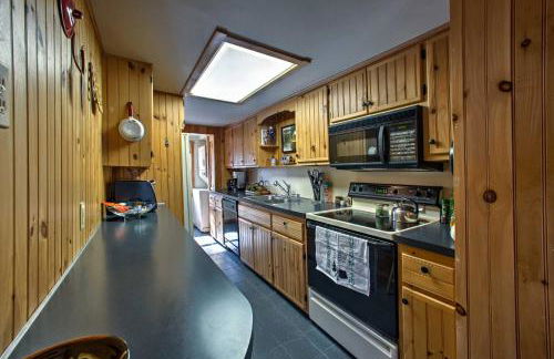 Quaint Gretna Getaway Cottage with Screened Porch! - Foto 9