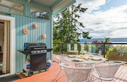 Wolf Beach Cottage by Avantstay Harbor Views - Photo 4