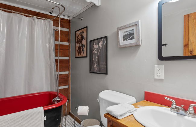 Cabin in the Trees, Hot Tub, Fire Pit - Foto 32