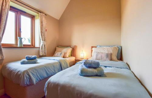 Cider House, Oosland Farm - Photo 17