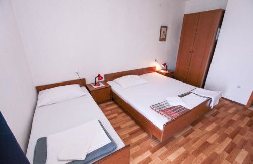 Robinson Tabinja - Foto 17