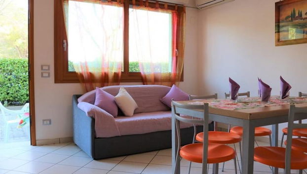 Lovely Flat With air Conditioning in a Residence With Pool - Foto 5, Sala de estar