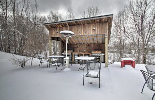 Slopeside Burke Mtn Condo with Amenity Access! - Foto 22