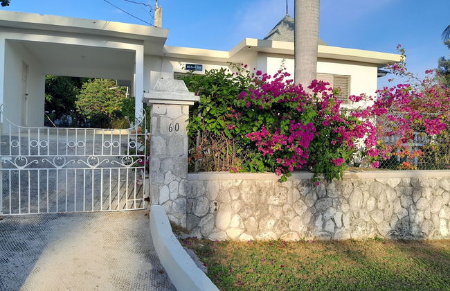 Villa Chinnor - Foto 1