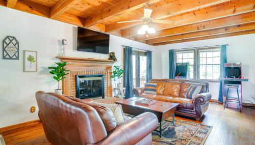 McGaheysville Home with Screened Porch and Gas Grill! - Foto 3