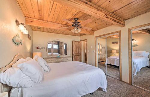 Lakeside Haven with Sandy Beach, Sleeps 12, 3 Bath - Foto 25