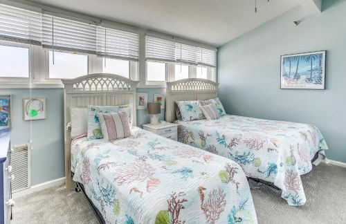 Salt and Light Oceanfront Condo with Pool and Elevator - Foto 22