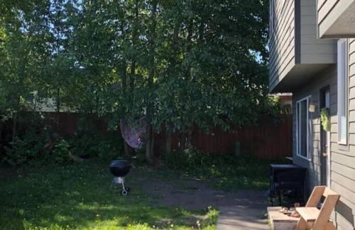 Spacious 3 BD Close To Everything! You’ll Love It! - Foto 11