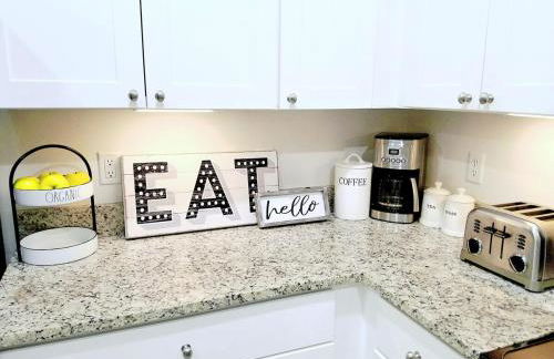 PoshPadz Pool Villa, Hot Tub, Near Beach, Sleeps 6 - Photo 30