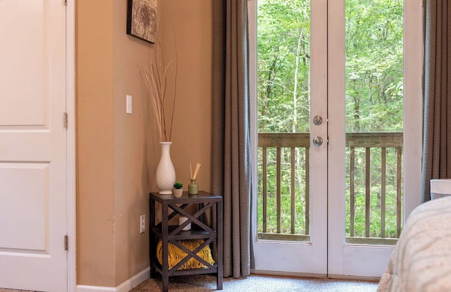 Bear Trail Chalet by Avantstay Retreat w/ Outdoor Living Deck & Fire Pit - Foto 110