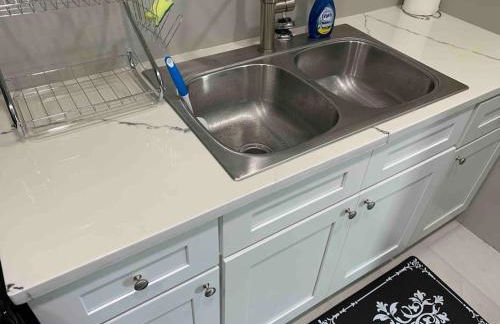 Apartment in Daytona Beach 1BR 1Bath Centrally Located - Photo 3