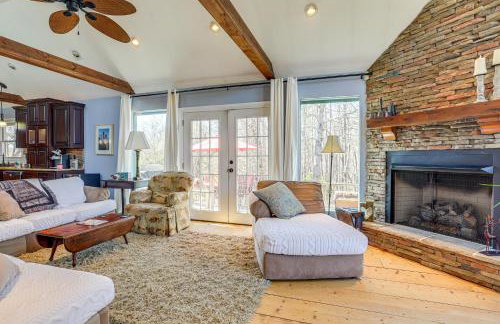 Large Deck: Luxe 6-Acre Retreat in Dahlonega! - Photo 4