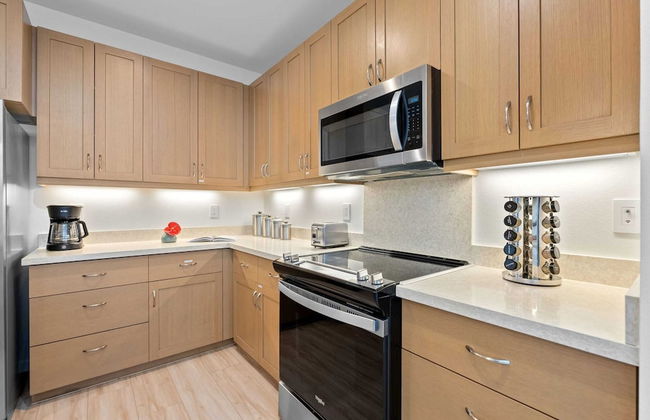 Ocean Views, Modern New Build, Yard 10min to Beach Ocean Escape by Avantstay - Foto 18