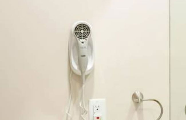 Harrison Lake Pets Welcome 3BR Suite - Photo 37