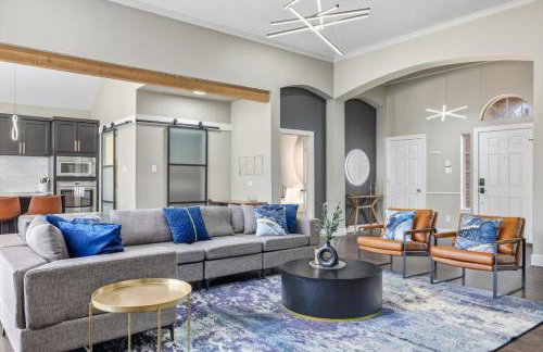 5BD 2BA Vacation Retreat w Pool Hot Tub & BBQ - Foto 8