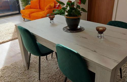 Modern, chic 3-storey town house - Photo 19