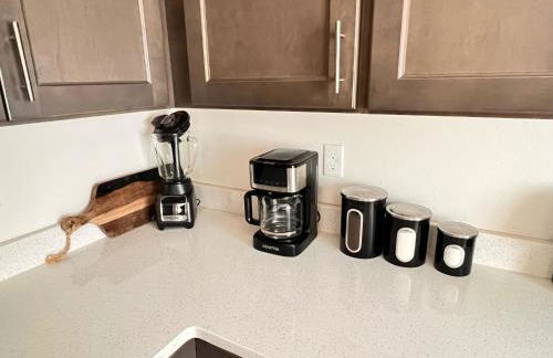 Modern & Stylish King bed WiFi - Foto 22