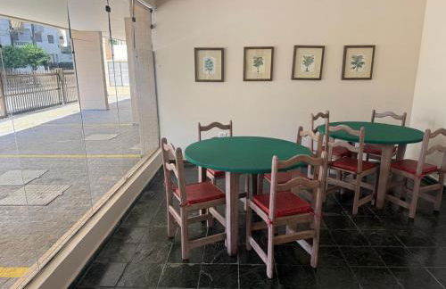 Guaruja Enseada 3 dormitorios 2 minutos da praia e ar condicionado - Foto 18