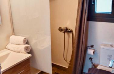 Aggelikas Guest House - Photo 16