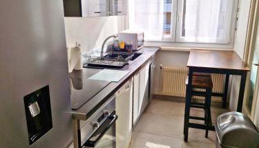 Studio avec cuisine séparée tout proche de la gare - Foto 5