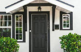 Historic Waterfront estate With Yard & Modern Kitchen - Foto 52