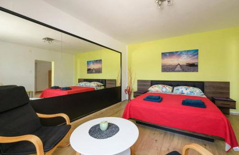 Amazing Home In Frkeci With Wifi - Foto 32