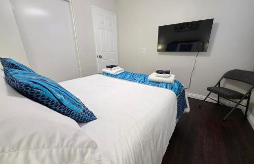 Newly Listed Family Friendly Fontana House - Photo 23