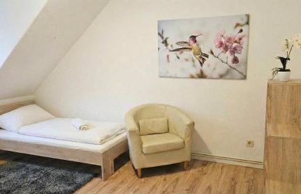 Workers Apartment Bremerhaven - 2 BR - Space for 6 - Near Harbor - Photo 3