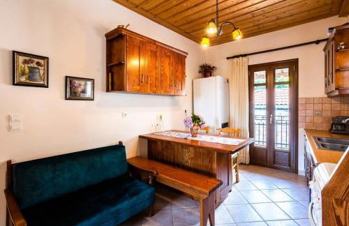 Stemnitsa Stone Residence - Comfy Mountain Getaway - Photo 17