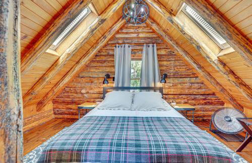 Peaceful Creekside North Studio with Fire Pit - Foto 12