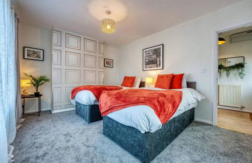 Dudley-5 beds-Contractors-parking-long stay! - Foto 4