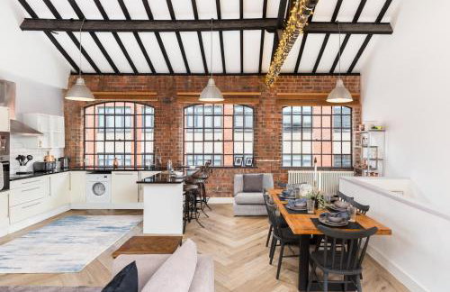 High End Luxury Townhouse in JQ, 4 Bedrooms, Flat screen TV in all rooms, Free Parking, Near Birmingham City Centre DEPOSIT REQUIRED - Foto 13