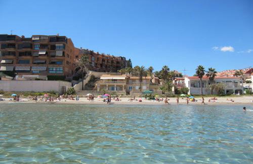 Espectacular Suite Privada a pie de playa y mar en CHALET ROQUETES - Foto 8